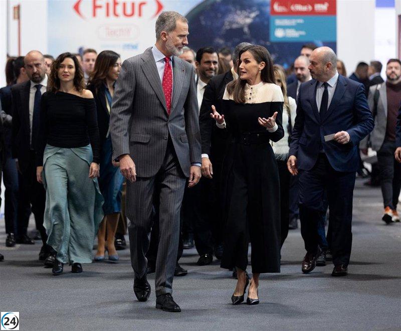 Los Reyes presiden la apertura de Fitur 44, enfocada en la sostenibilidad y la búsqueda de récords