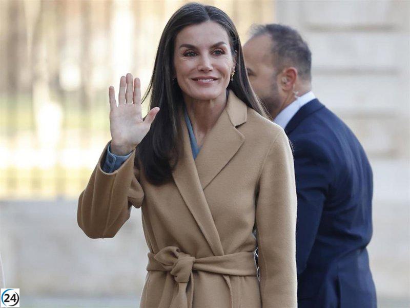 Letizia, Reina progresista, hace una elección acertada con un elegante outfit cámel para el invierno.
