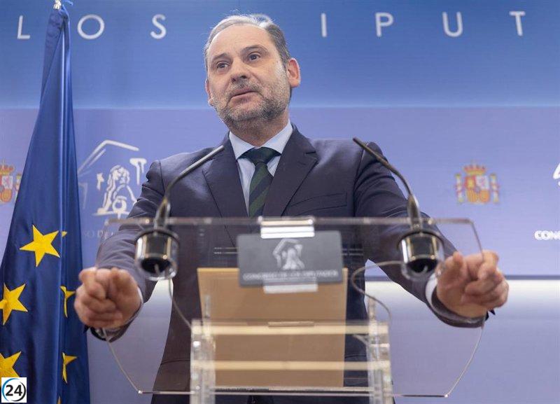 Ábalos verá reducido su salario mensual al integrarse en el Grupo Mixto del Congreso