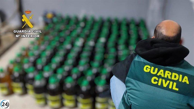 Dos personas arrestadas por comercializar aceite supuestamente adulterado tras una denuncia en Valencia de Alcántara, Cáceres.