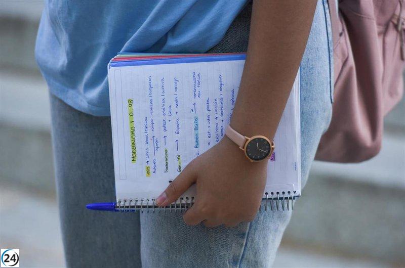 Las becas educativas se otorgan sin discriminación de regiones, asegura la Educación tras críticas del PP por retraso en Valencia.