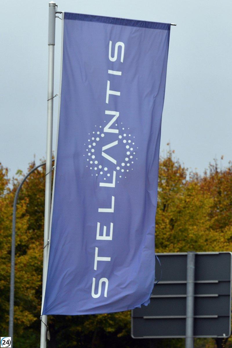 Stellantis disminuye el capital de su financiera de vehículos en España en 185 millones.