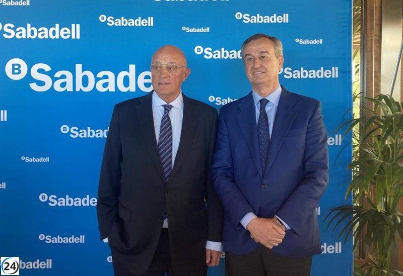 HSBC critica las sinergias de costes de 850 millones que BBVA planea con Sabadell