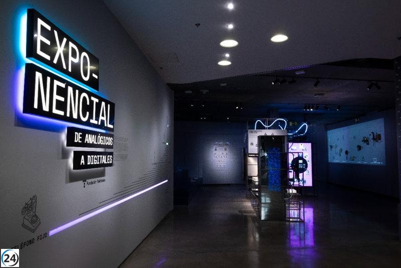 La Fundación Telefónica avanza en la evolución de las telecomunicaciones: del teléfono tradicional a las videollamadas.