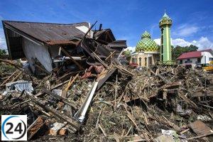 Indonesia: 50 muertos y 27 desaparecidos por inundaciones.