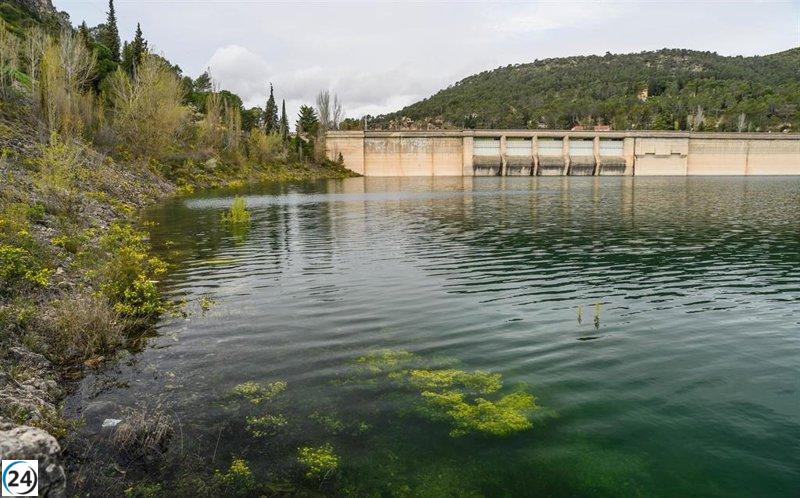 Mejora en cuencas internas catalanas reduce zonas en sequía de 40 a 30 en abril.