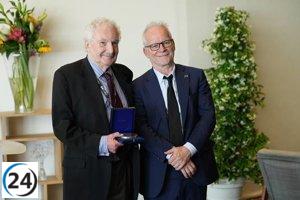 Ioan Allen, creador de Dolby estéreo, premiado en Cannes por su apoyo al cine comprometido.