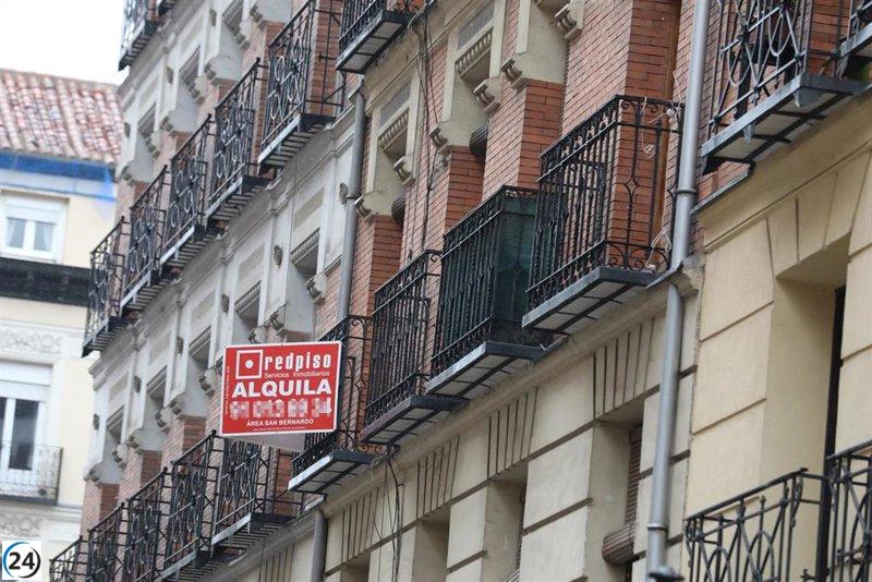 El alquiler en España se eleva un 78% en una década, revela estudio de Fotocasa.