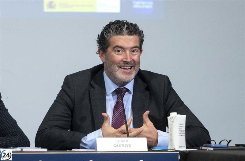 Julián Quirós recalca la independencia de la prensa frente al poder.