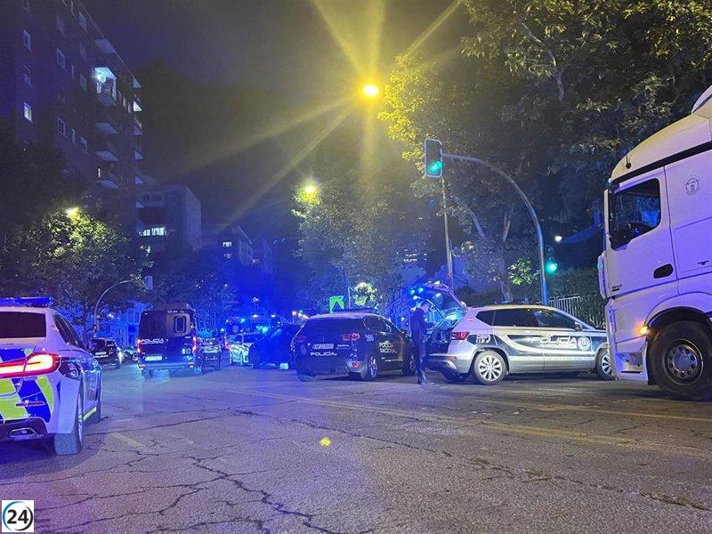 Varias personas resultan heridas, una de gravedad, durante una pelea cerca del estadio Santiago Bernabéu.