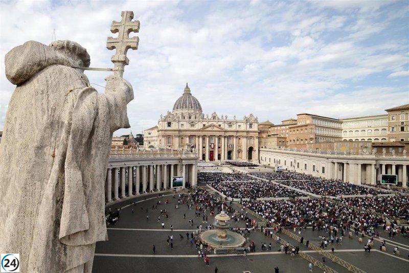 Los Museos Vaticanos mostrarán las túnicas de San Pedro y San Juan en una misma exhibición.