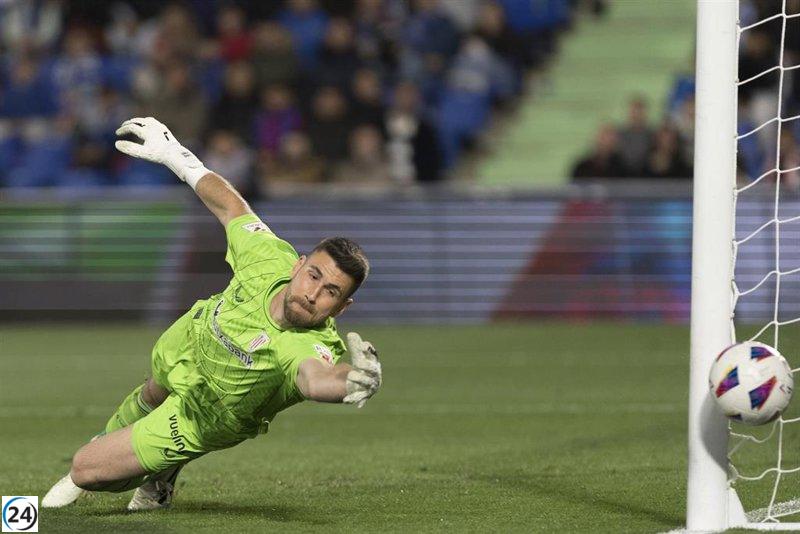 Unai Simón se corona como el mejor portero y Sorloth pierde oportunidad de ser máximo goleador tras lesión.