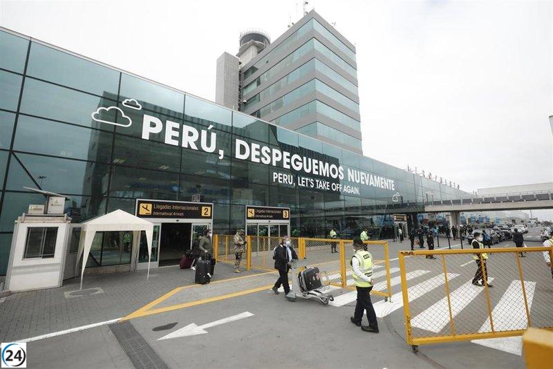 Problemas técnicos obligan a suspensión de vuelos en aeropuerto de Lima