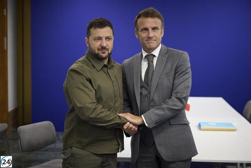 Rusia amenaza con atacar instructores franceses en Ucrania.