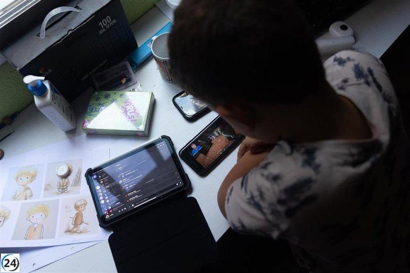 Nueva ley protege a los menores en internet con medidas de prevención y control parental obligatorio.