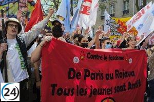 Manifestantes franceses protestan contra el auge de la extrema derecha.