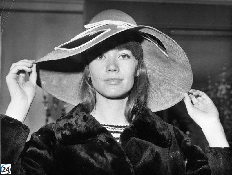 Fallece Françoise Hardy, leyenda de la música francesa, a los 80 años.