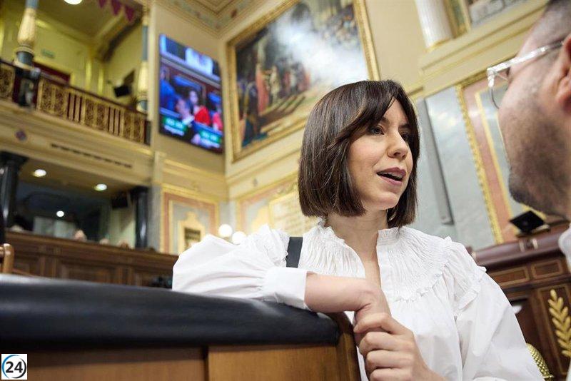 Morant y Gómez protagonizan enfrentamiento por cátedra universitaria.