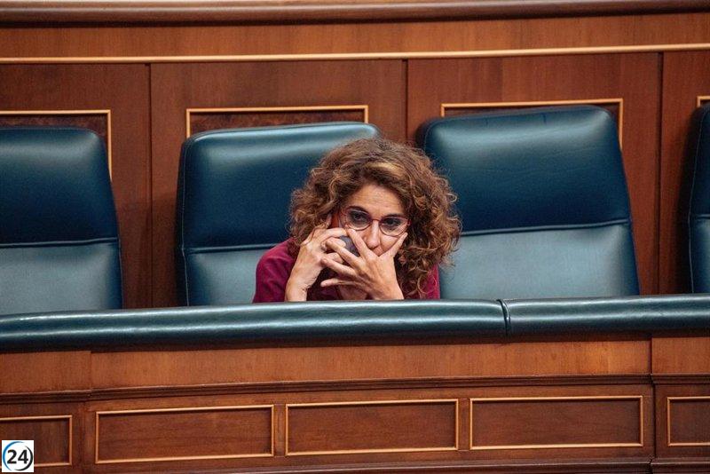 Montero aboga por financiación especial para Cataluña y promete negociar con todas las comunidades autónomas a la vez