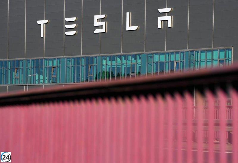 Accionistas de Tesla rechazan moratoria de minería marina.