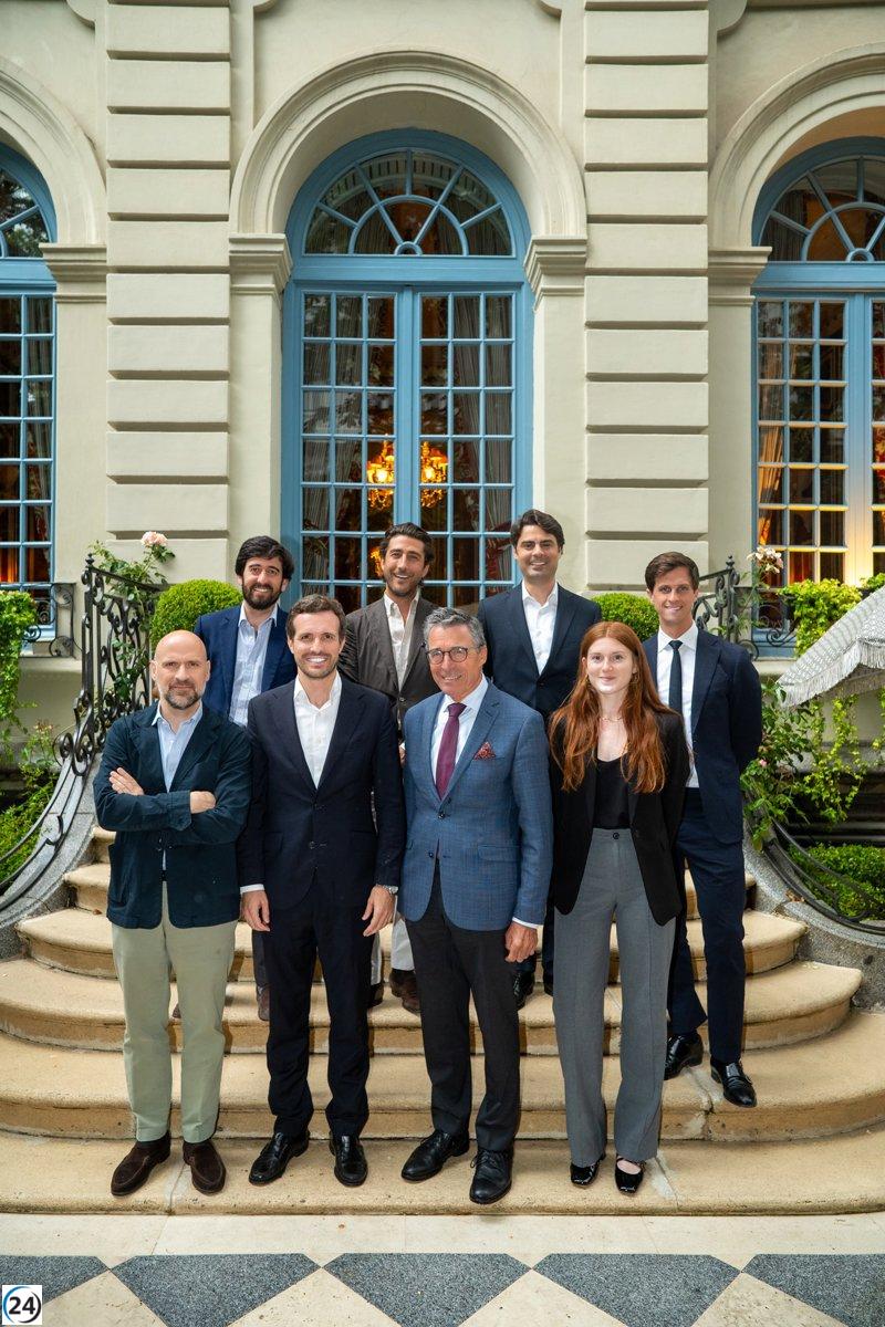 Pablo Casado recauda 53 millones en fondo de defensa e IA en su primer cierre.