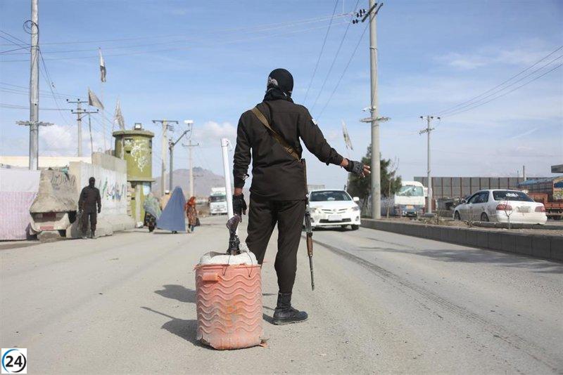 Líder de Al Qaeda insta a musulmanes a emigrar a Afganistán bajo control talibán