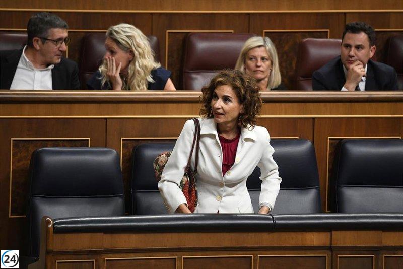 ERC condiciona investidura de Illa al cupo catalán y Montero apoya desarrollo del Estatuto.
