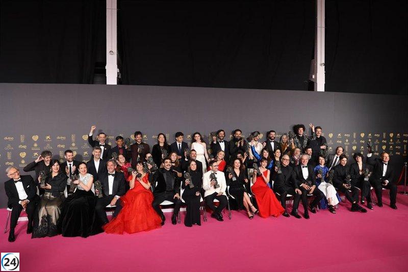 Los Premios Goya resisten la amenaza de la Inteligencia Artificial y las plataformas de streaming.