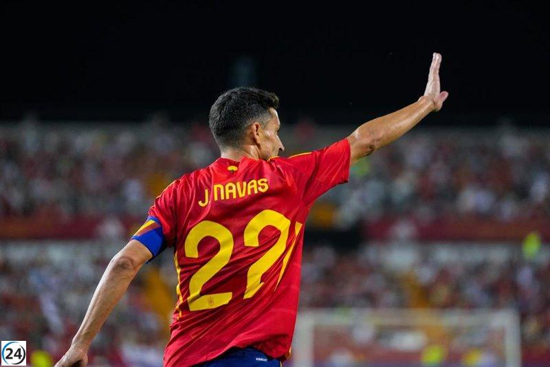 Jesús Navas comparte su ilusión por representar a España y asegura que todo el equipo está unido como una familia.