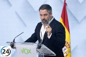 Abascal condiciona apoyo del PP a un plan de deportaciones de inmigrantes ilegales.