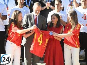 La Familia Real se une a la celebración de la Eurocopa junto a la Selección Española.