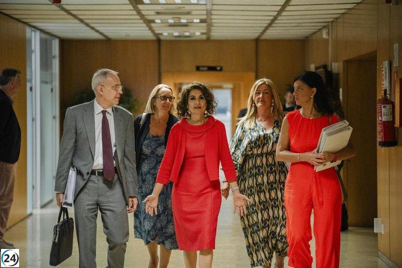 Las entidades locales recibirán casi 29.000 millones de euros del Gobierno el próximo año.
