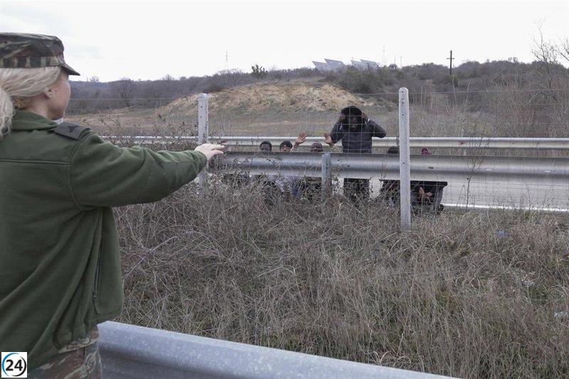 Policía griego herido por disparo durante operativo anti migración en frontera con Turquía