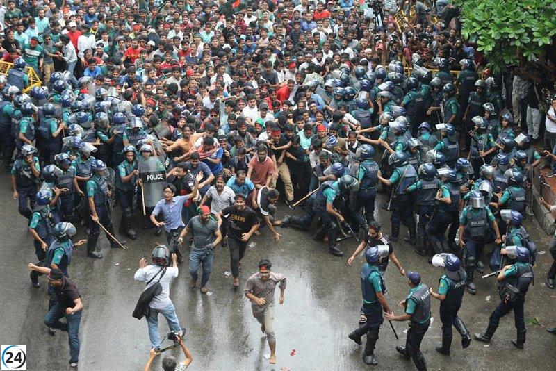 Estudiantes españoles condenan la violencia y los asesinatos en Bangladesh.