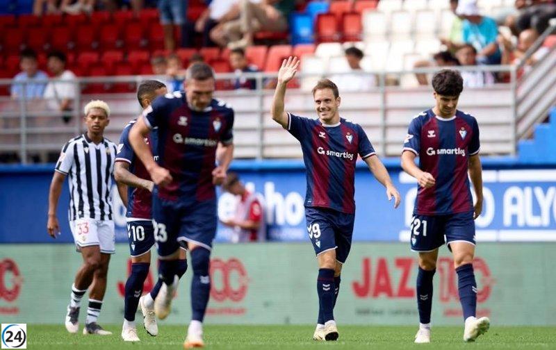 Eibar y Oviedo logran su primera victoria en tiempo récord