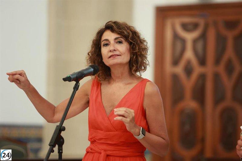 Montero denuncia política migratoria del PP y pide a Feijóo corregir postura ultraconservadora