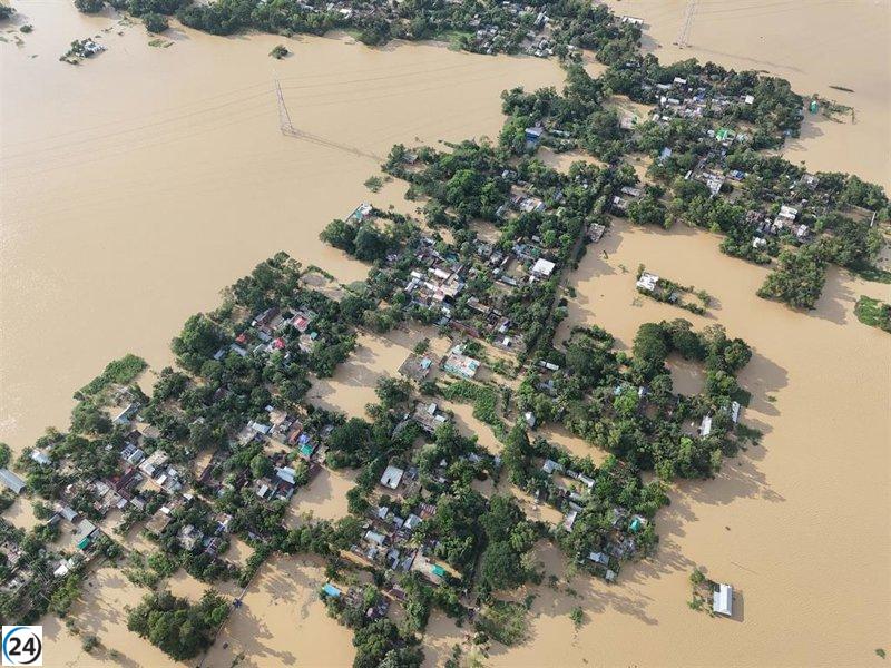 Bangladesh sufre las peores inundaciones en décadas durante periodo de transición crucial.