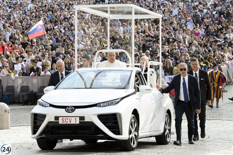El Papa pide a Europa que negocie la acogida de inmigrantes en su primer discurso en Luxemburgo.