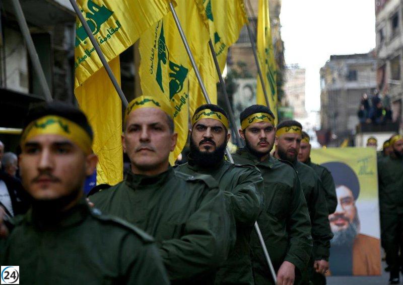 Hezbolá responde con decenas de proyectiles a bombardeos israelíes en Líbano.