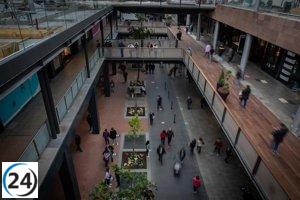 El sector comercial en España registra un aumento del 5,2% en ventas hasta junio, según informe de PwC y Apresco.