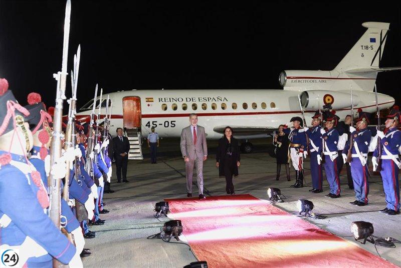 El Rey y el presidente de Portugal se destacan como los únicos líderes en la Cumbre Iberoamericana junto a Noboa.