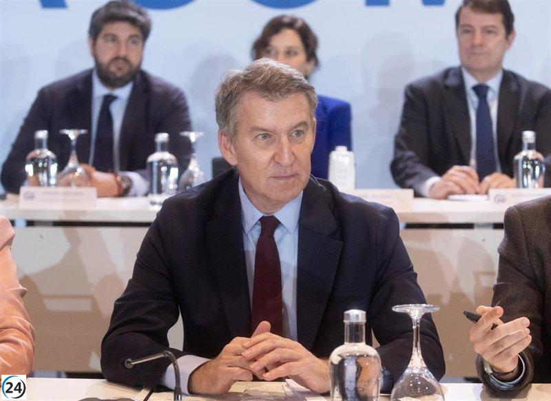 Feijóo celebra la incorporación del teniente Gan mientras critica la falta de transparencia de Sánchez.