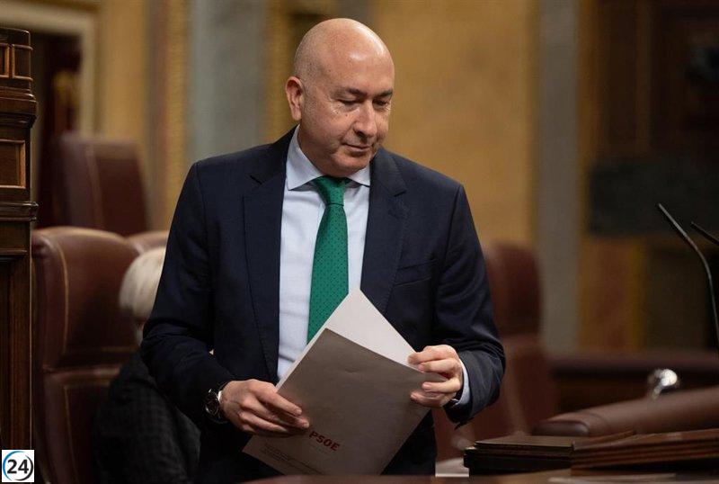 El PSOE acusa al PP de eludir responsabilidades en la crisis de la DANA, a pesar de que Mazón rechazó liderar la gestión.