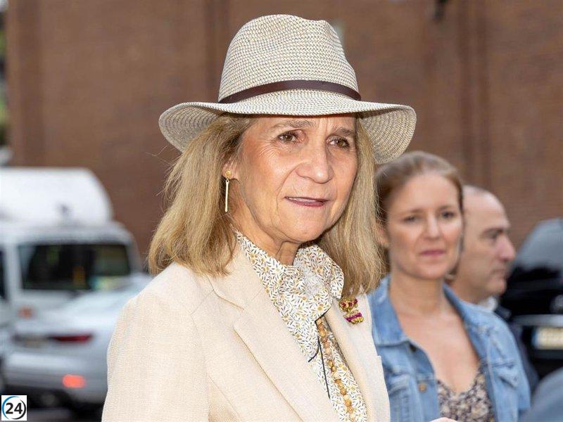 La infanta Elena muestra desdén y sonríe ante la demanda contra el rey emérito.