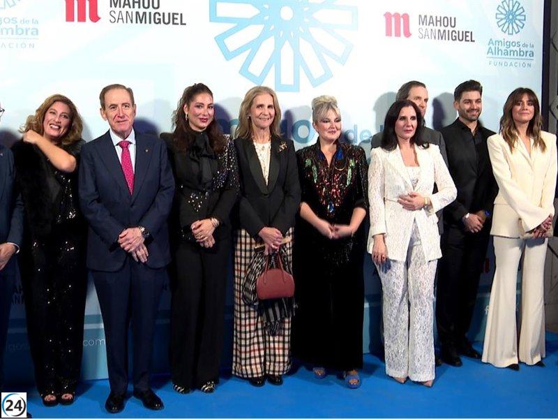 La infanta Elena comparte un emotivo encuentro con Miguel Ríos, Estrella Morente e Isabel Jiménez.