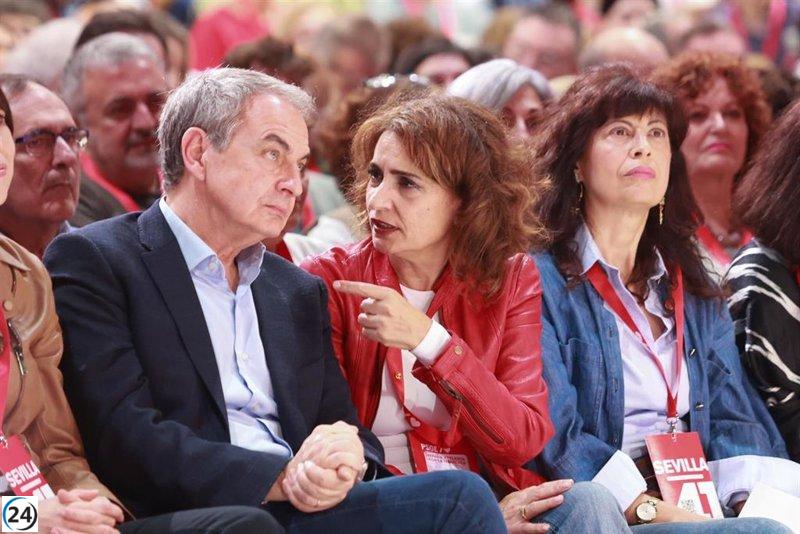 El PSOE intensifica su respaldo a Sánchez y arremete contra el PP en la apertura del Congreso.
