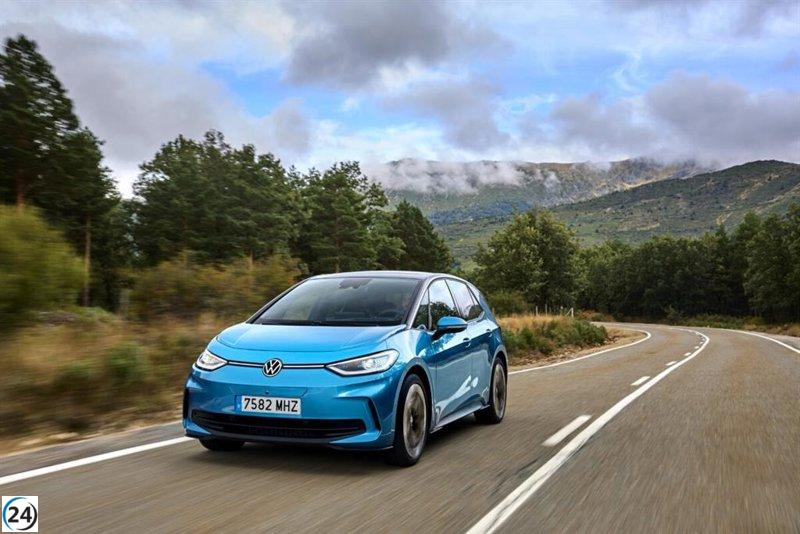 Volkswagen reduce el precio del ID.3 Pure a partir de 21.300 euros, promoviendo la accesibilidad de los eléctricos.