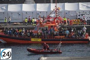 Las llegadas irregulares de migrantes a España alcanzan cifras récord en 2023 con 56.976 casos hasta noviembre.