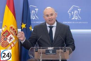 El PP exige al Gobierno que respalde su enfoque migratorio bajo la firma de Feijóo y Clavijo.