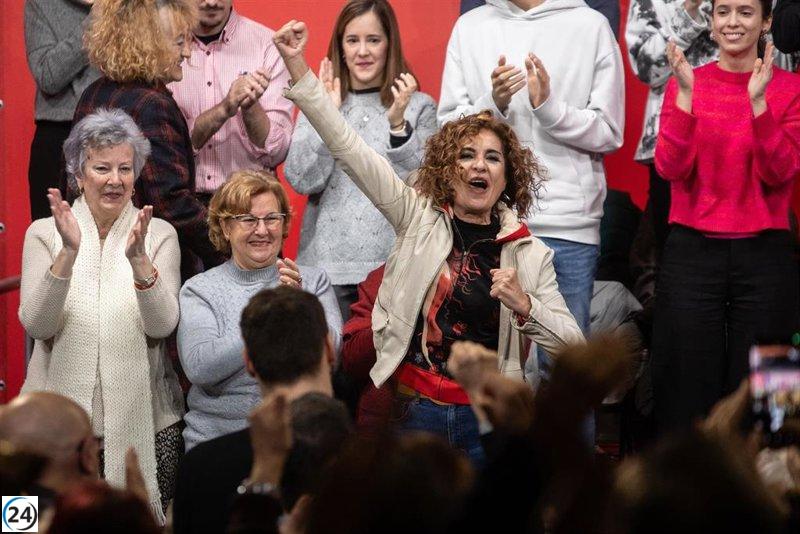 Montero critica al PP por fomentar el desinterés político y respalda a Sánchez: